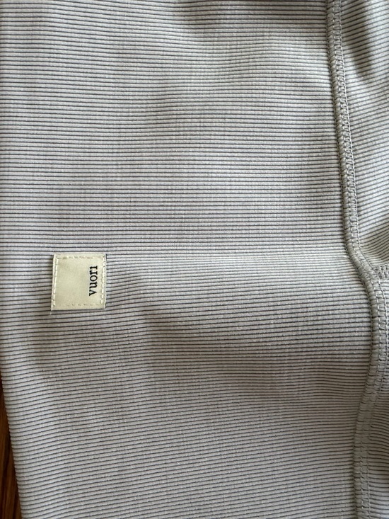Vuori Pants - Vuori Ribbed Leggings in Light Gray